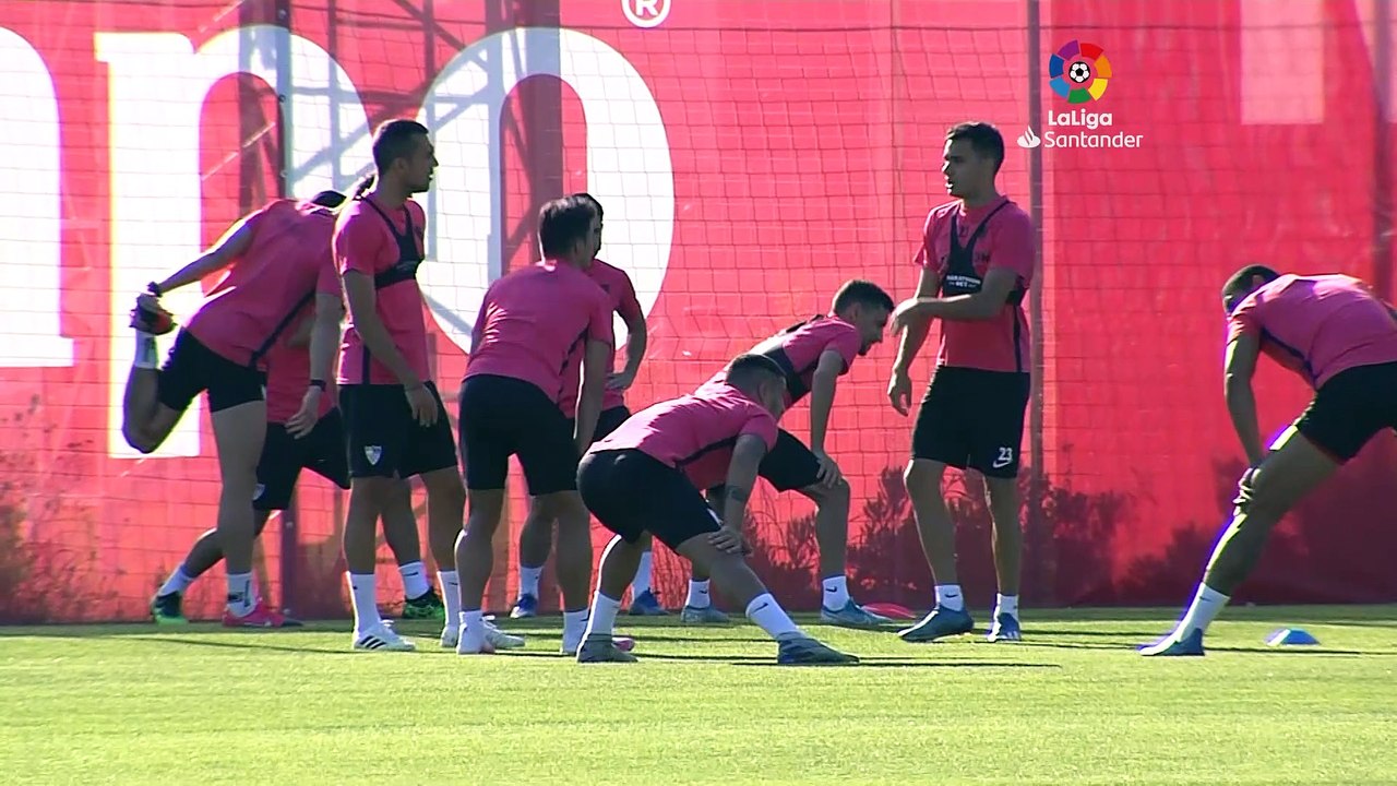 El Sevilla vuelve a los entrenos tras la polémica foto de Banega, Ocampos, el 'Mudo' y De Jong