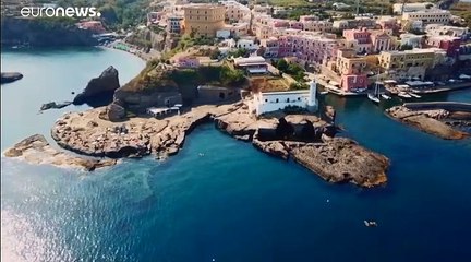 Coronavirus : un « passeport sanitaire » pour accéder aux îles italiennes ?