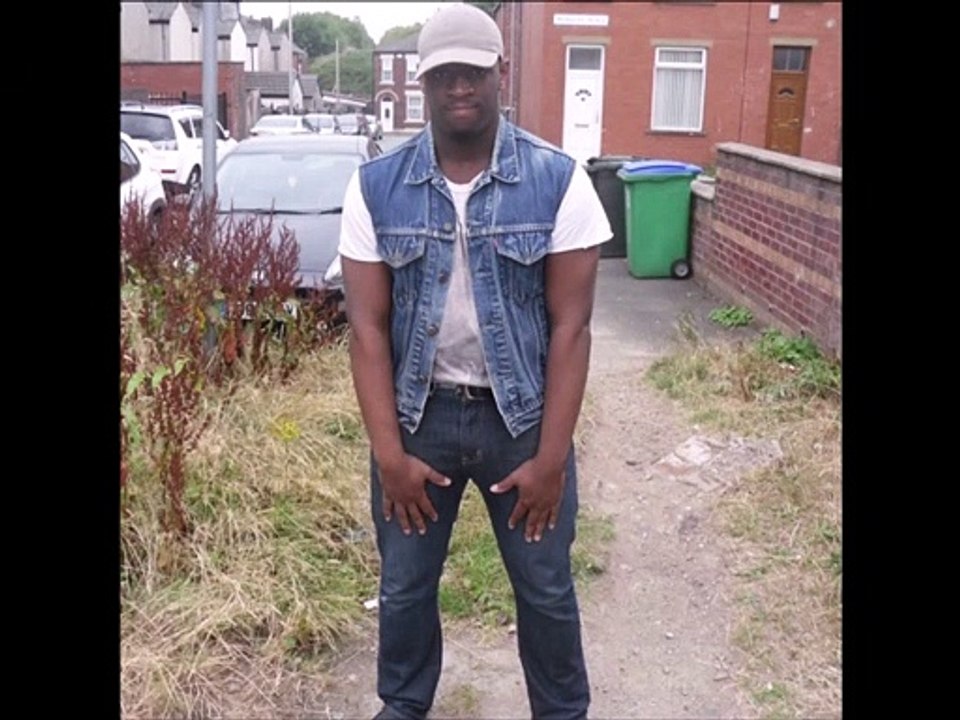 Warren Ndoua - Shake Ya That
