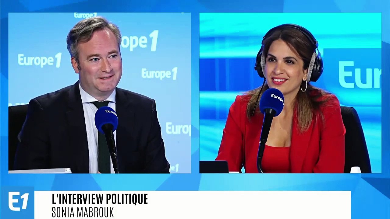 "Aux réservations citoyens, c'est le temps de programmer ses vacances", affirme Jean-Baptiste Lemoyne