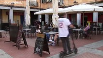 إسبانيا تفتح شواطئها.. ومقاهي ومطاعم برشلونة ومدريد تستقبل الزبائن
