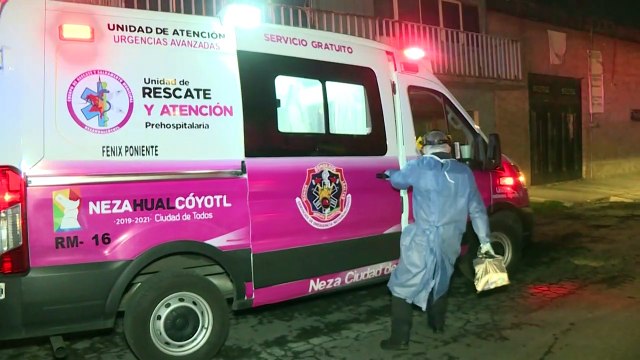 Paramédicos mexicanos, una carrera en ambulancia contra la muerte