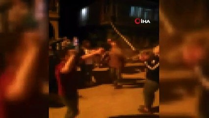 Manisa’da kısıtlama günü sokakta davul çalıp oynadılar