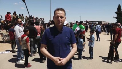 مهاجرون سوريون يتظاهرون رفضا لوجود قوات النظام في مناطقهم بإدلب