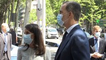 Doña Letizia elige un look atemporal e infalible en su visita al Real Instituto Elcano