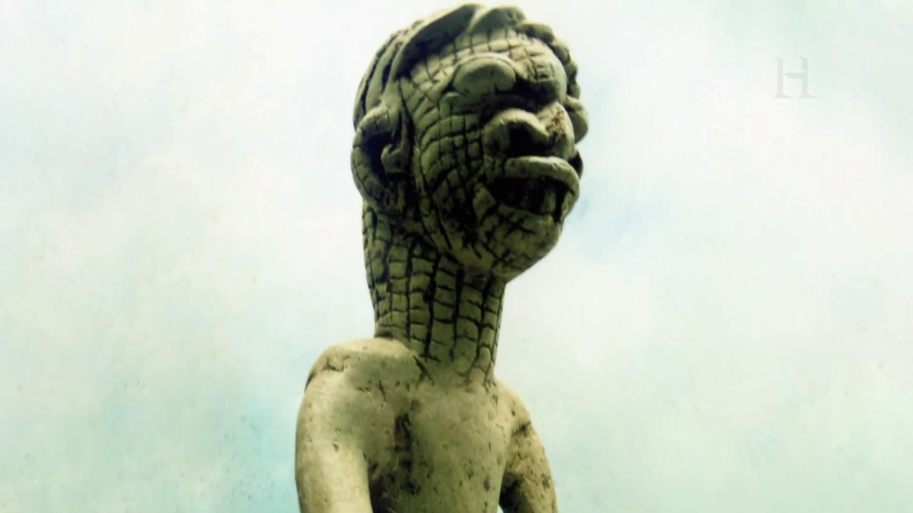 ALIENÍGENAS ANCESTRALES – Estatuas alienígenas