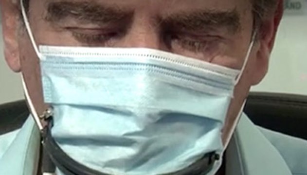 Maskeyle nasıl yemek yiyeceğim diye düşünenler için bunu yaptılar