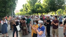 Vecinos de Madrid reivindican la sanidad pública