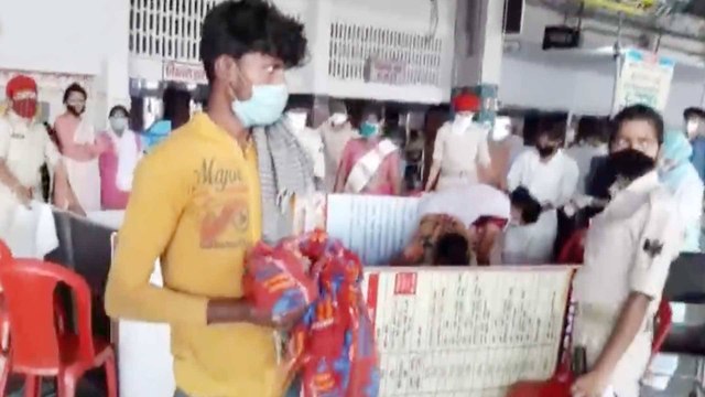 Migrant labor woman gives birth to child on railway platform
