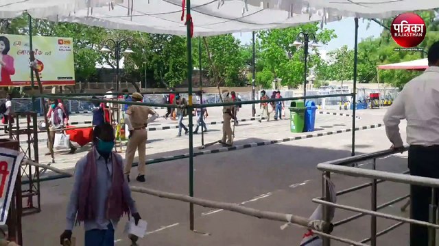 VIDEO : पाली से बिहार के लिए रवाना हुई श्रमिक स्पेशन ट्रेन, श्रमिकों के चेहरों पर घर जाने की दिखी खुशी