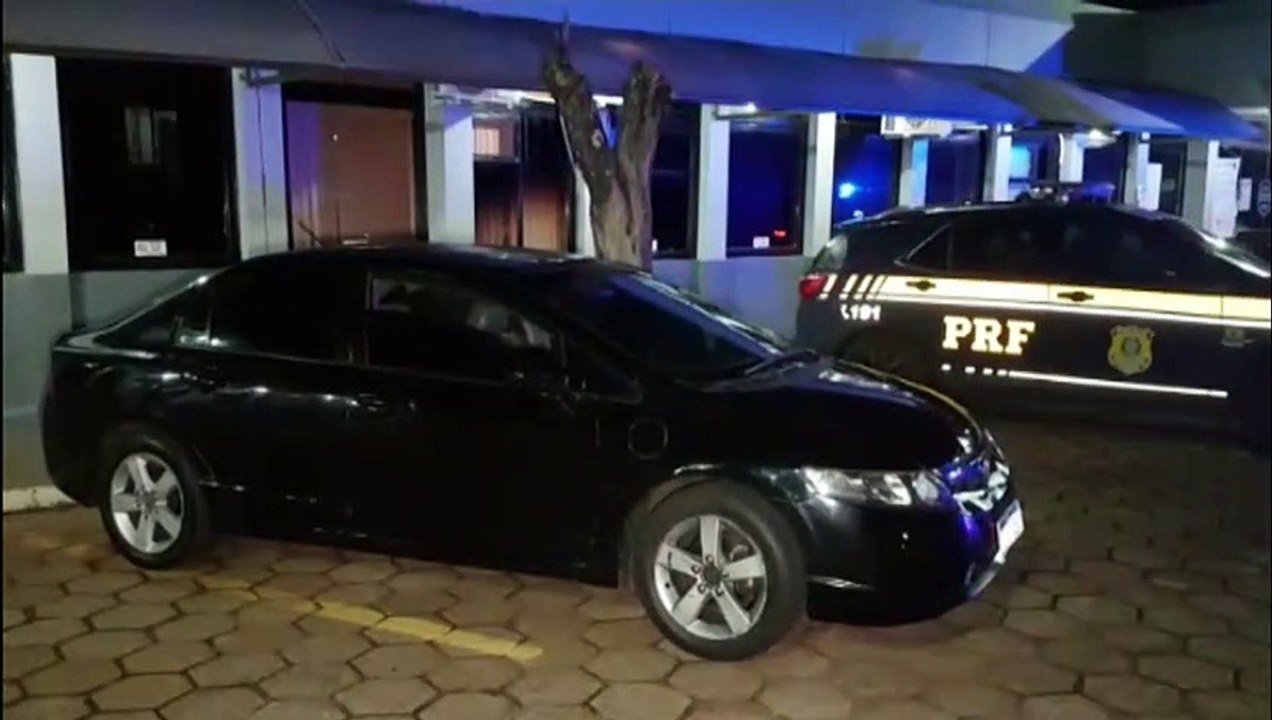 PRF detém indivíduo em Civic com placas adulteradas na BR-277, em Santa Tereza do Oeste