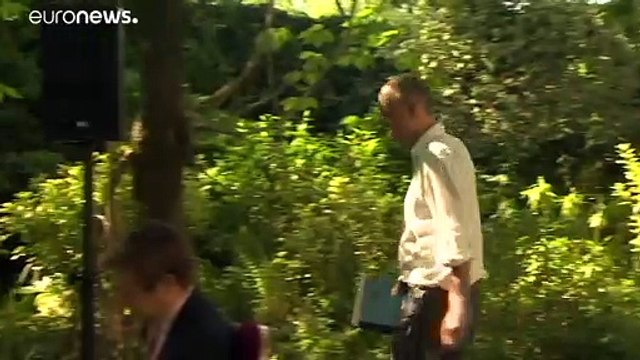 Royaume-Uni : Dominic Cummings se défend d'avoir enfreint les règles du confinement