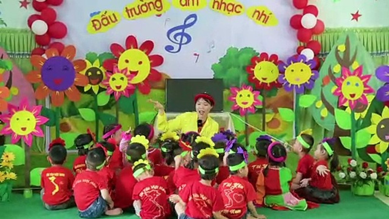 Cô giáo mầm non hát quan học cực hay