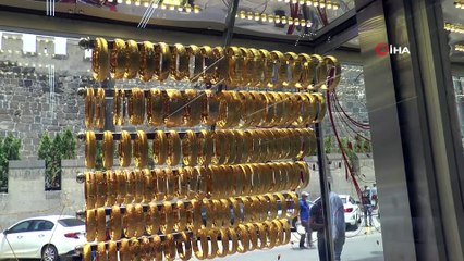 Çeyrek altının fiyatı 1 yılda 220 TL arttı