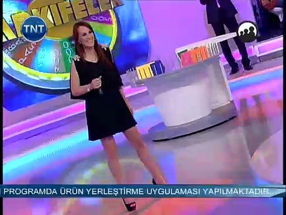 Nilgül - Arada Sırada (Canlı Performans)
