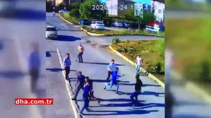 İstanbul'da ''marketi neden açmıyorsun'' kavgası kamerada