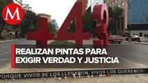 En CdMx, activistas protestan en antimonumento a los 43