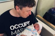 Elon Musk y Grimes cambian ligeramente el nombre de su hijo