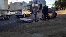 Carro e moto batem na Rua Manoel Ribas e homem fica ferido