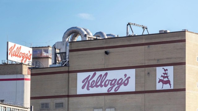 Kellogg’s Mashes Up Frosted Flakes and Froot Loops So You Don't Have to Choose