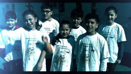 Hepimiz aynı dünyanın insanlarıyız.