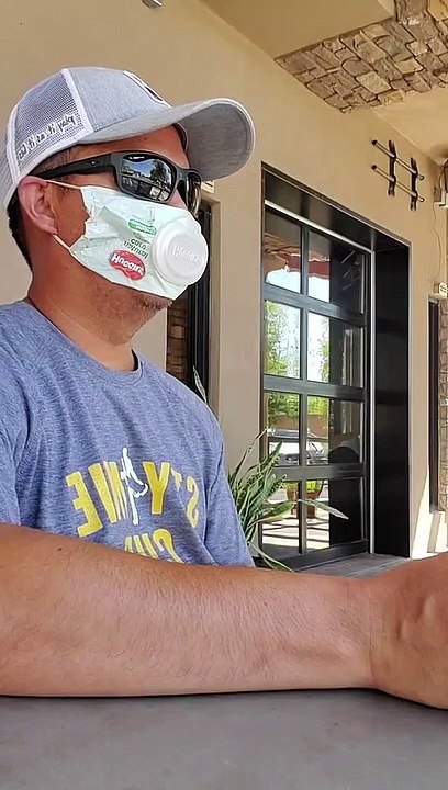 Baby Wipe Mask Allows Guy to Enjoy Food and Drinks