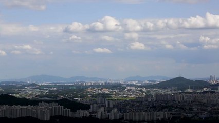 [날씨] 쾌청하고 따뜻, 서울 24℃...자외선 강해 / YTN