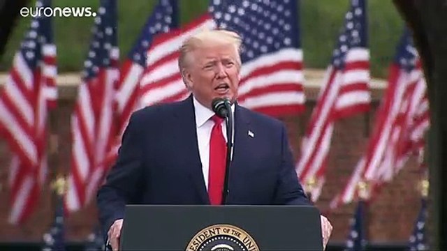 Joe Biden a répondu mardi aux moqueries de Donald Trump sur son apparence derrière un masque : C'est un crétin, un parfait crétin de dire ces choses