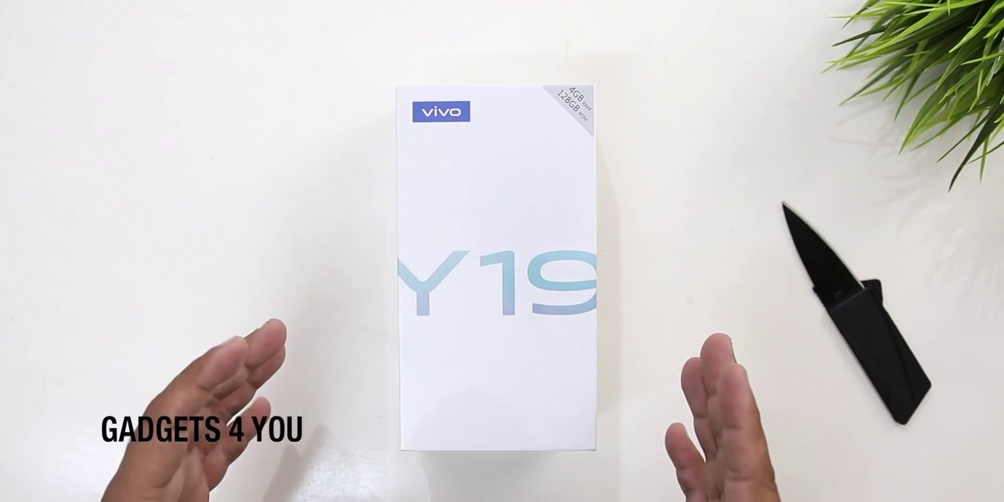 ViVO Y19 Unboxing And Review _ Hindi
