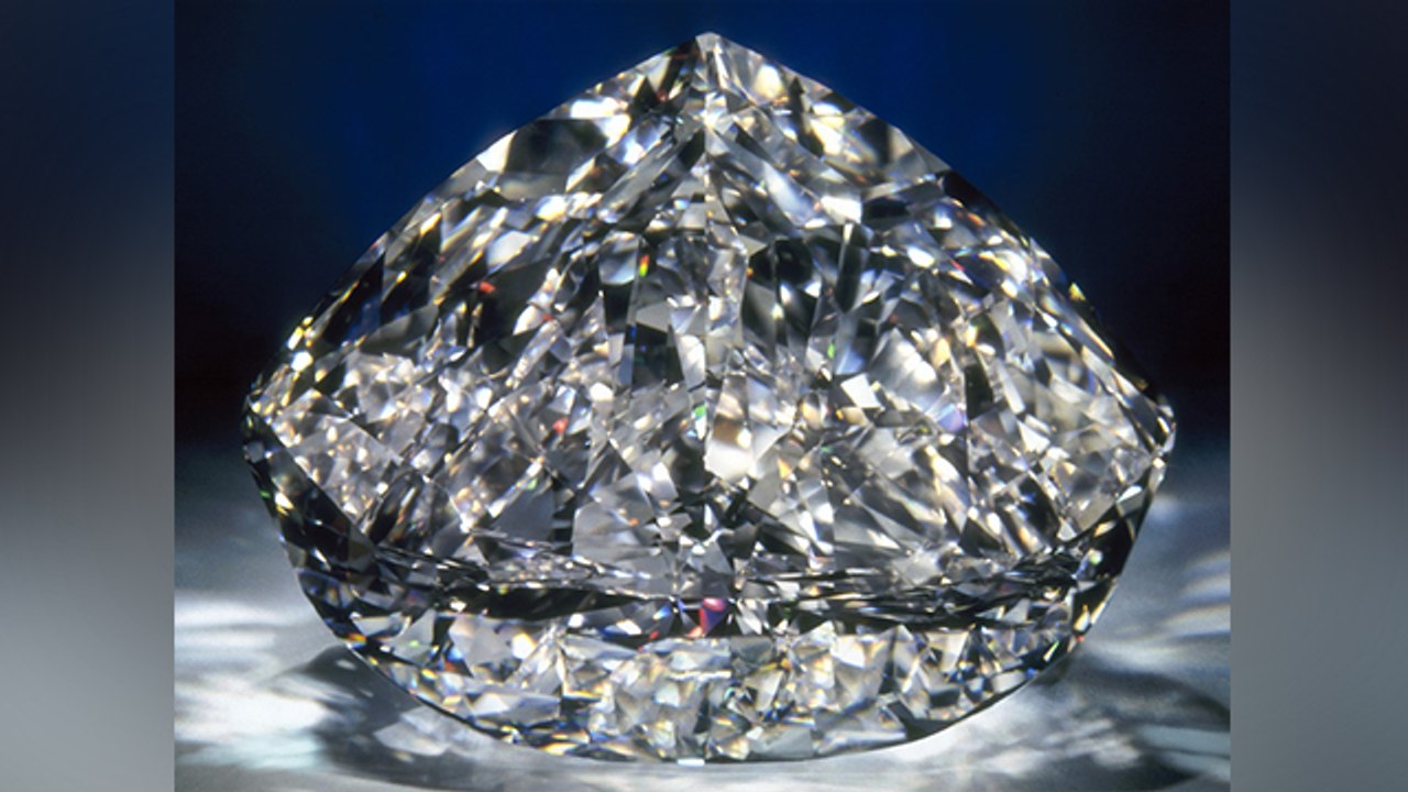 Diamond से जुड़े ये Facts कर देंगे आपको हैरान । Amazing Facts About Diamond । Boldsky