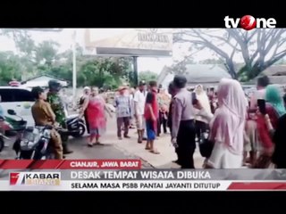 Warga dan Pedagang Buka Paksa Pintu Gerbang Pantai Jayanti