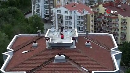 Çatıda tehlikeli gösteri