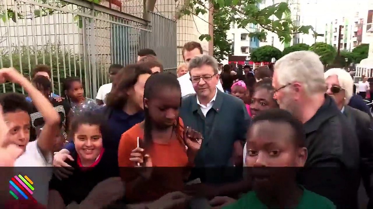 Jean-Luc Mélenchon: "Arretez ça, ils vous filment,et après on passe pour des sauvages"