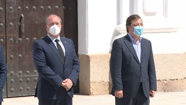 Asamblea guarda minuto de silencio por víctimas Covid-19