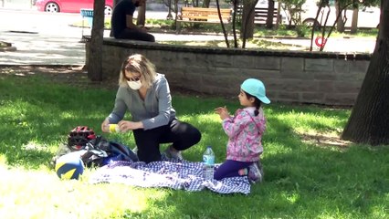 Ankara’da 14 yaş altı çocuklar sokakta