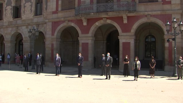 Minuto de silencio de la Mesa del Parlament