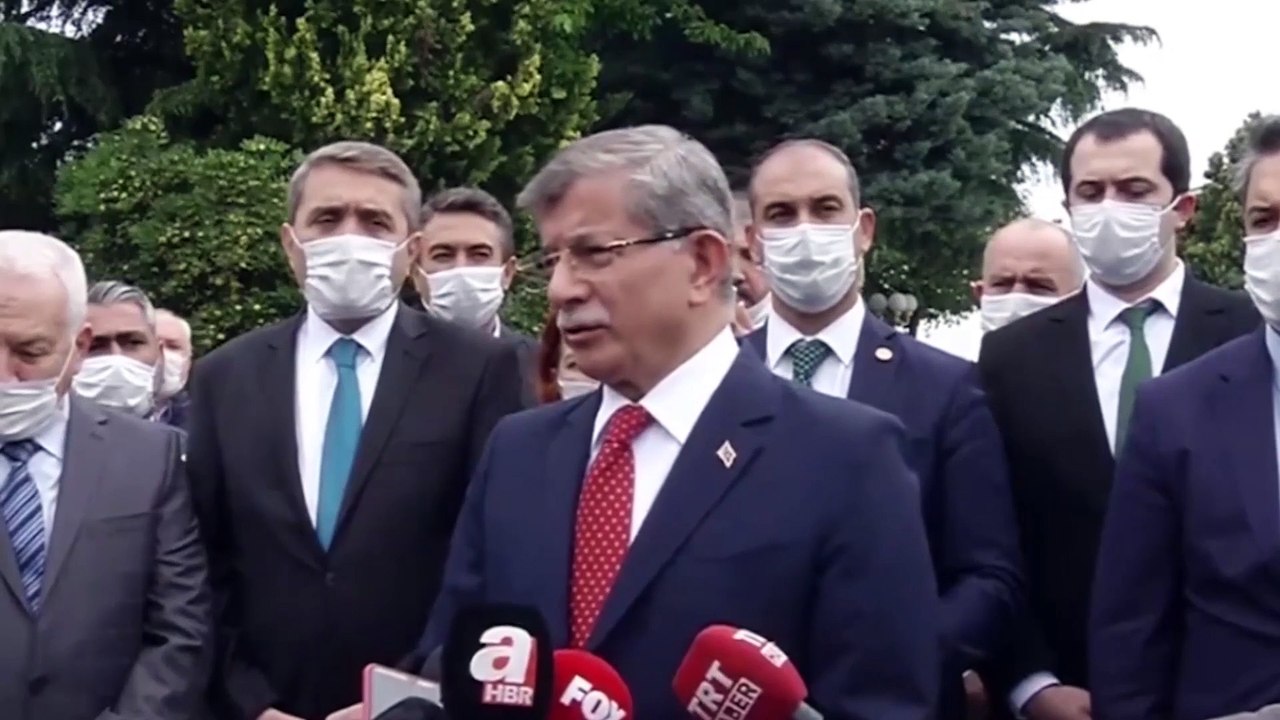 Davutoğlu'ndan Erdoğan'a çağrı: Böyle bir itham karşında sessiz kalmamalı