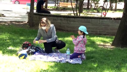 Ankara’da 14 Yaş Altı Çocuklar Sokakta