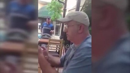 Ora News - Policia tenton të ngrejë nga lokali por dështon pasi regjisori i kërkon urdhrin