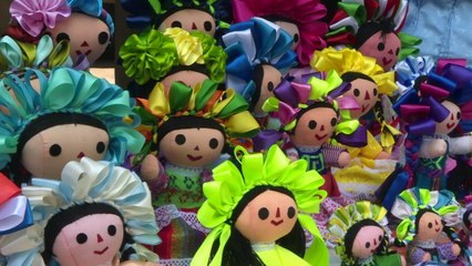 Tradicional muñeca Lele ayuda a subsistir a comunidad indígena mexicana en la pandemia