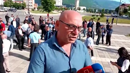 Descargar video: Aleanca për Mbrojtjen e Teatrit vazhdon mbledhjen e firmave në Kukës