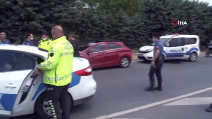 Patlak lastikle polisten kaçan 52 kayıtlı suçu olan ehliyetsiz sürücü tutuklandı