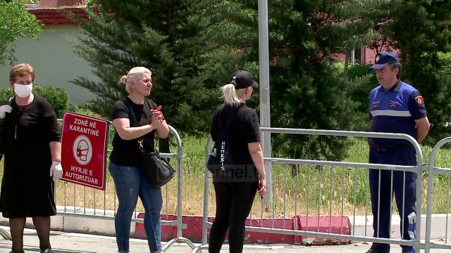 25 të infektuar në një ditë/ Humb jetën një 69-vjeçar nga Tirana. Call Center, vatër infektimi