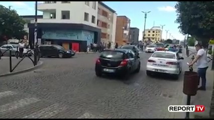 Ish- deputetja e PD-së ironi me Lleshajn: Sandër helmi 'na nderoi' sot me vizitën e tij në Lezhë!