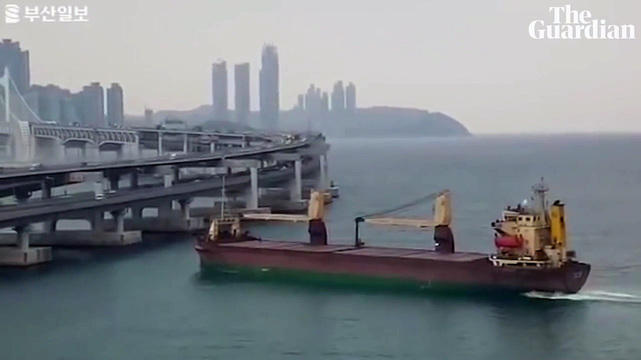 Russian cargo ship crashes into bridge in South Korea
