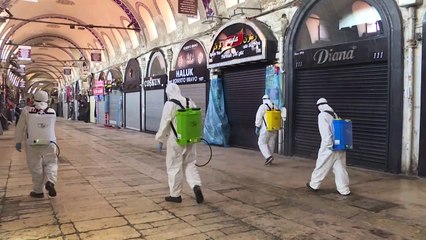 البازار الكبير في اسطنبول يستعد لمعاودة استقبال المتسوقين بعد إغلاق أليم