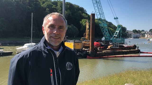Installation de pontons au port de Saint-Goustan