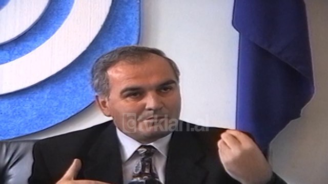 PD, Shameti dhe Bode për vjedhjen e thesarit - (1 Maj 2000)