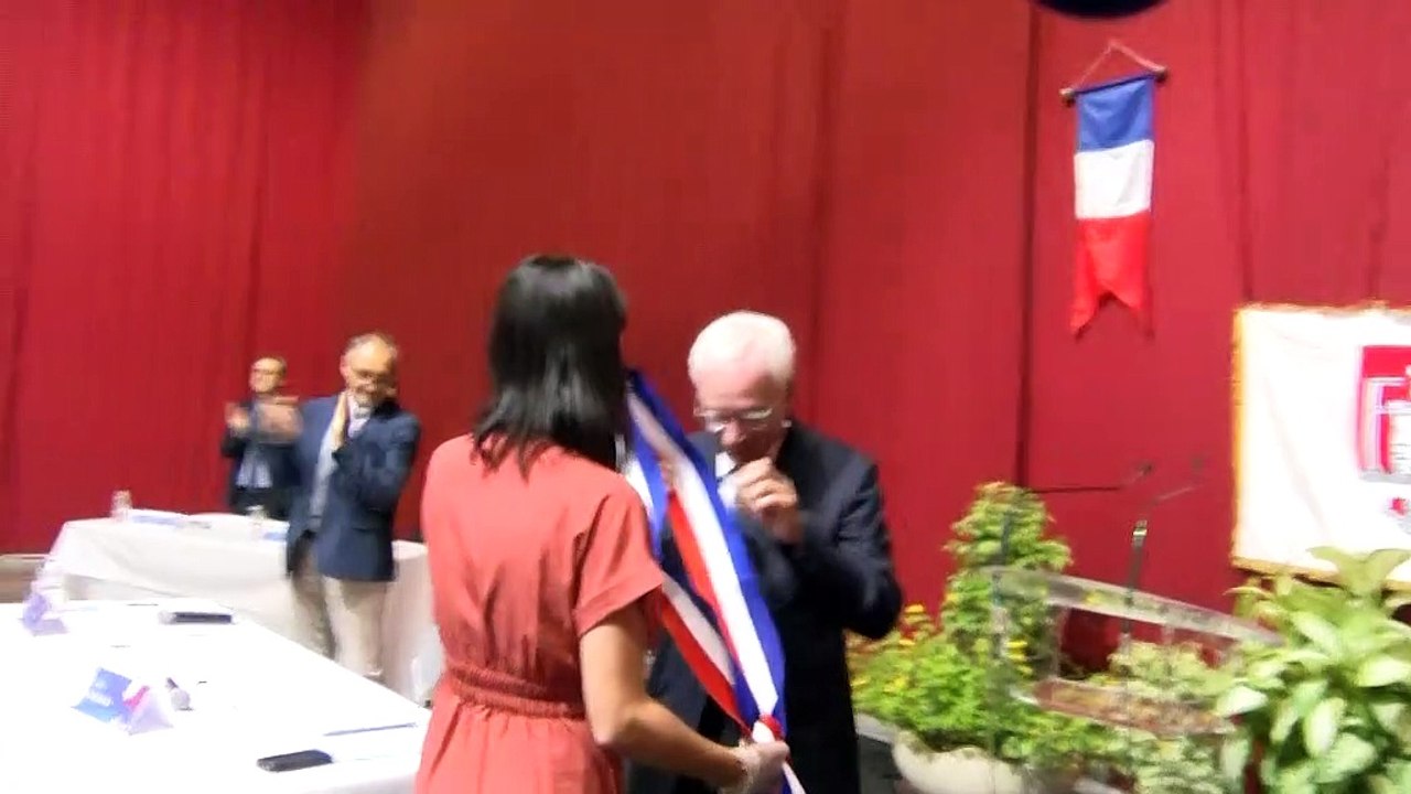 Gaby Charroux lance un programme résistant et moderne