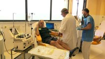Bocelli dona sangre para investigar el coronavirus